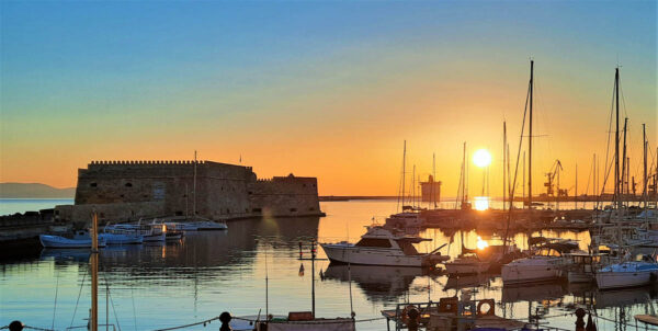 taxaki transfer to heraklion